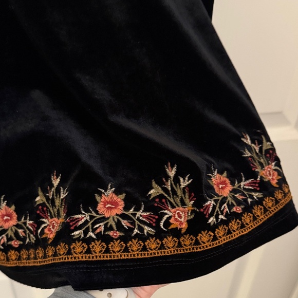 THML black velvet dress - Picture 3 of 6